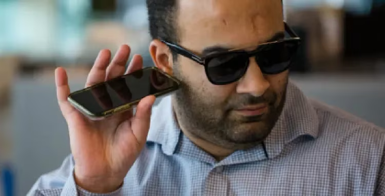 A person using Spectrum Access on a personal device
