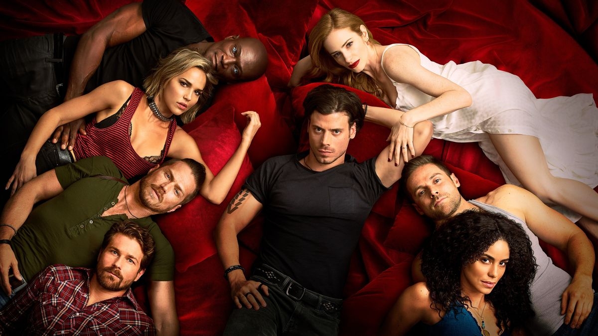 Midnight, Texas