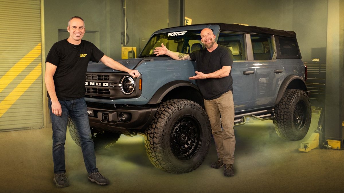 Two Guys Garage