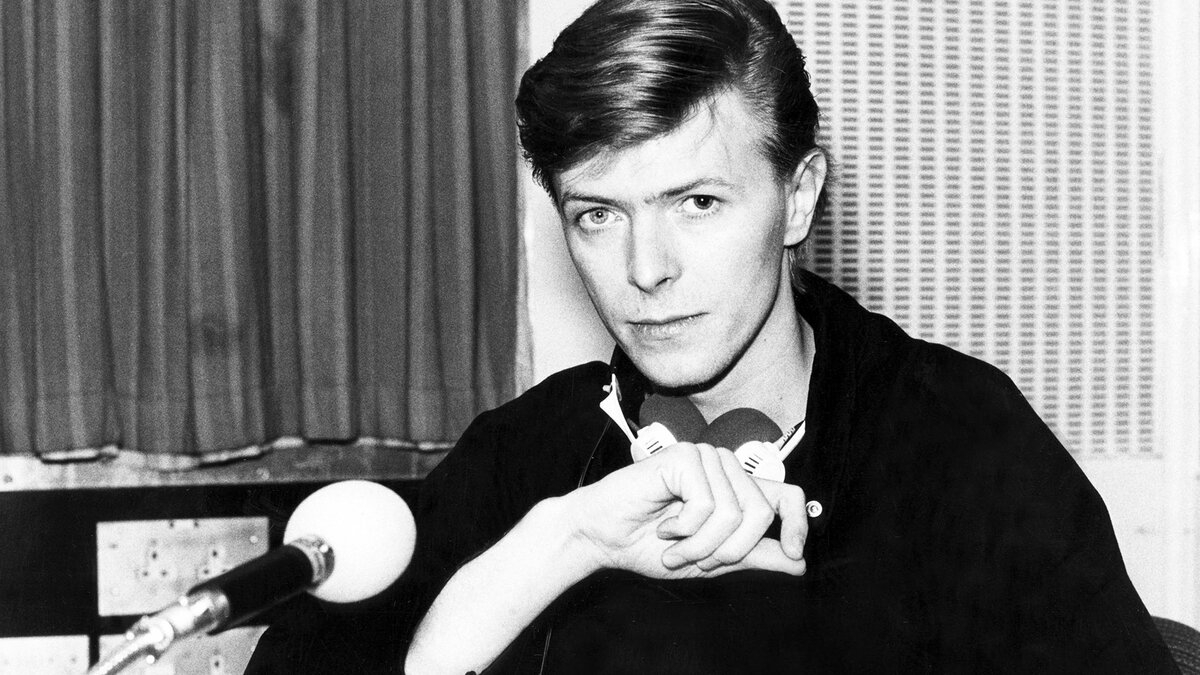 David Bowie: 5 Years in the Making of an Icon