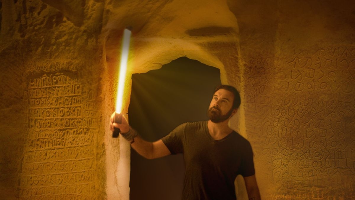 Arabia's Best Kept Secrets with Clive Standen