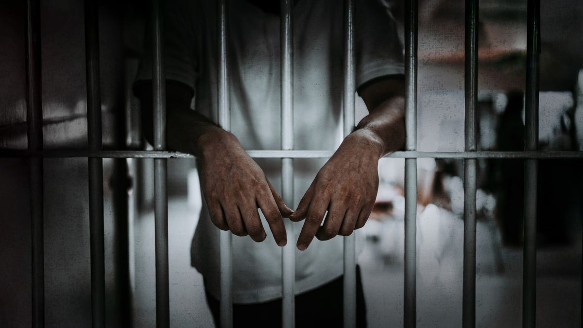 120 Hours Behind Bars